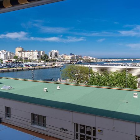 Stunning Apartment In Gandia With Kitchen المظهر الخارجي الصورة